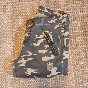 Kut Camo Print Mia Toothpick Ankle Skinny